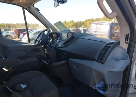 2015 Ford Transit-250 z USA, uszkodzony, nr VIN 1FTNR2CG5FKA26882